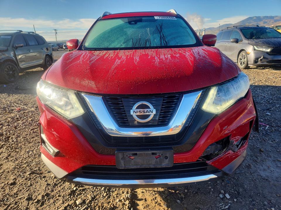 Продаж на аукціоні авто 2017 Nissan Rogue, vin: JN8AT2MV8HW264772, номер лоту: 70868486