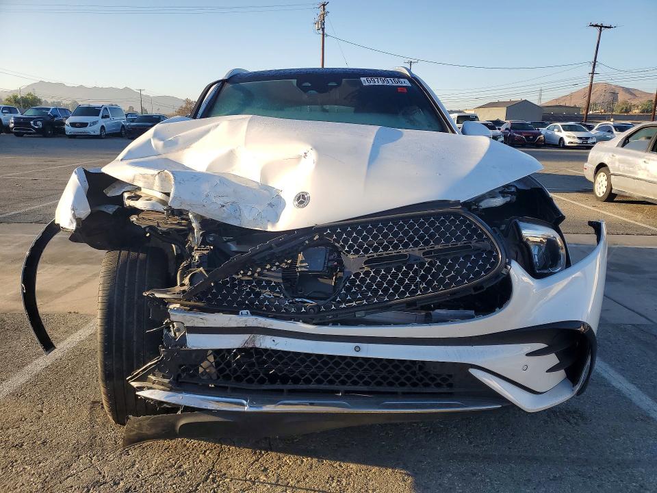 69799166 :رقم المزاد ، W1NKM4GB5RU040097 vin ، 2024 Mercedes-benz Glc مزاد بيع