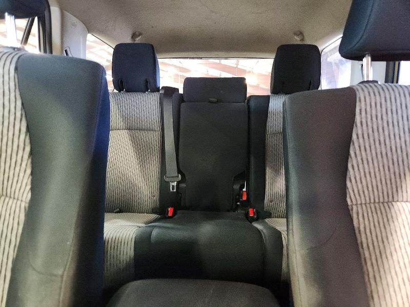 69324156 :رقم المزاد ، JTEBU5JR5F5261350         vin ، 2015 Toyota 4runner مزاد بيع