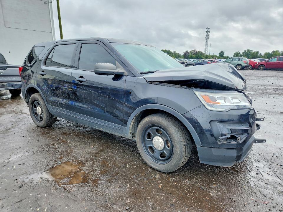 70033196 :رقم المزاد ، 1FM5K8AR1HGC35159 vin ، 2017 Ford Explorer مزاد بيع