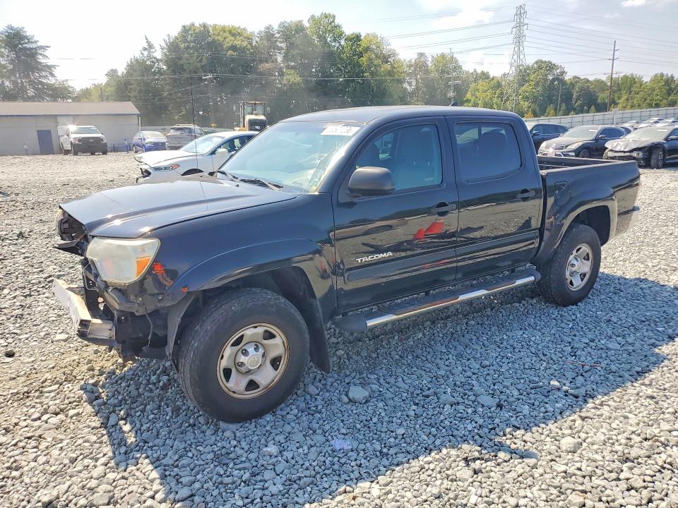 Продажа на аукционе авто 2015 Toyota Tacoma, vin: 5TFJU4GN3FX086762, номер лота: 69501236