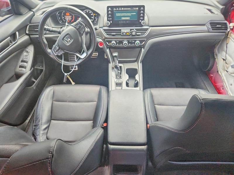 69690036 :رقم المزاد ، 1HGCV1F35JA235397 vin ، 2018 Honda Accord مزاد بيع