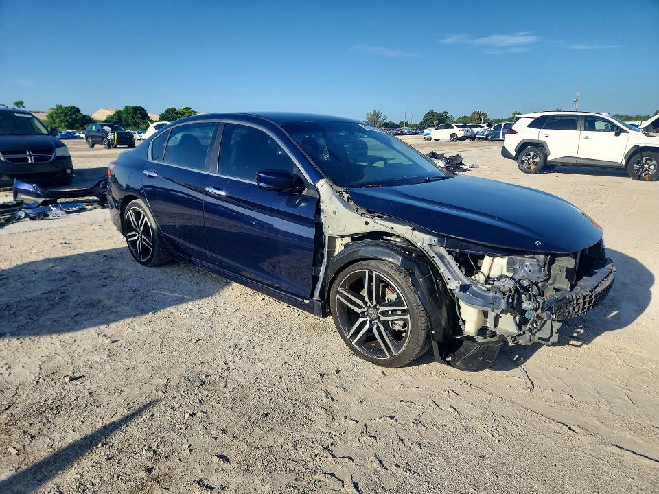 Продажа на аукционе авто 2017 Honda Accord, vin: 1HGCR2F59HA009305, номер лота: 68982606