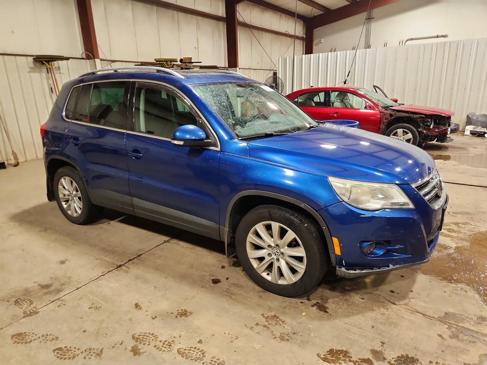 2009 Volkswagen Tiguan მანქანა იყიდება აუქციონზე, vin: WVGBV75N19W004376, აუქციონის ნომერი: 67321166