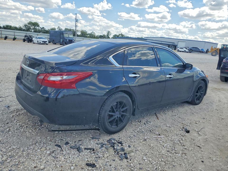 67708036 :رقم المزاد ، 1N4AL3AP4JC476606 vin ، 2018 Nissan Altima مزاد بيع
