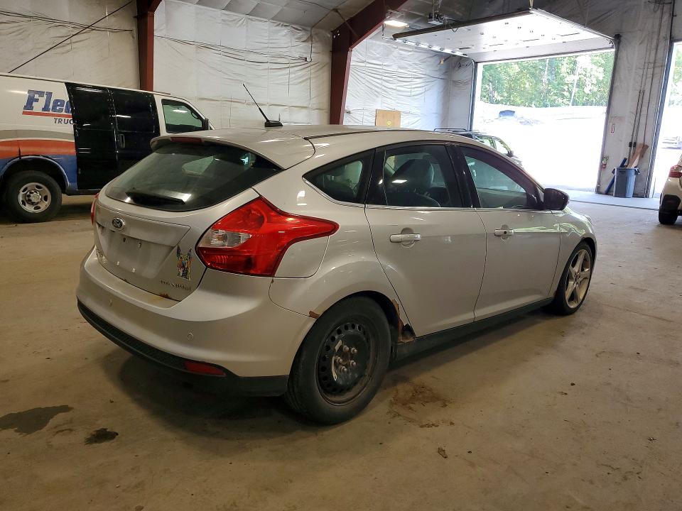 69127786 :رقم المزاد ، 1FADP3N28EL257251 vin ، 2014 Ford Focus مزاد بيع