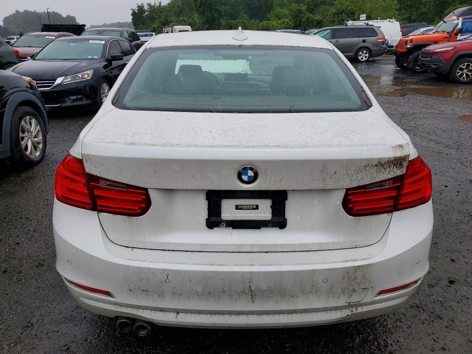 2015 Bmw 328 მანქანა იყიდება აუქციონზე, vin: WBA3B5C51FF959938, აუქციონის ნომერი: 67135106