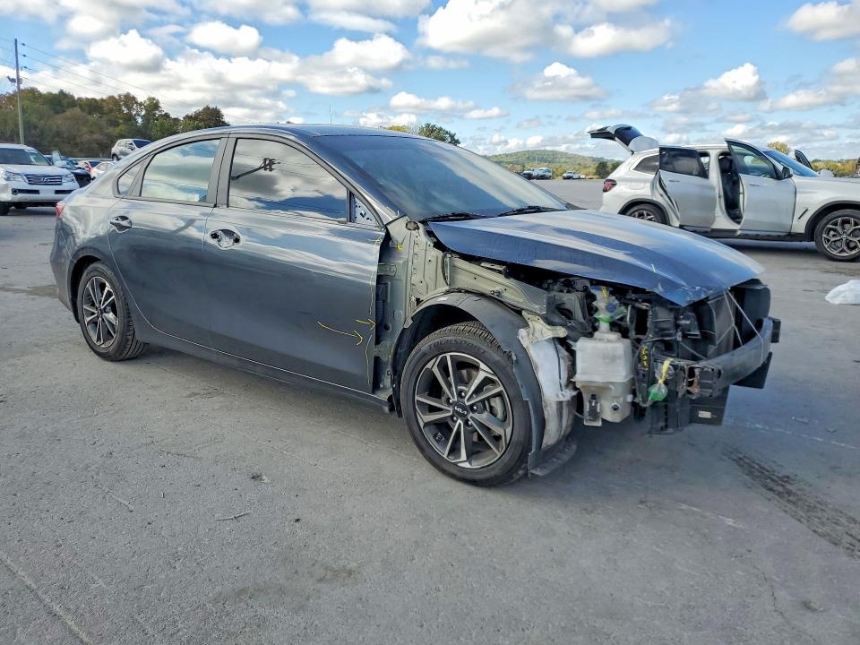 Продажа на аукционе авто 2023 Kia Forte, vin: 3KPF24AD2PE542151, номер лота: 69954186