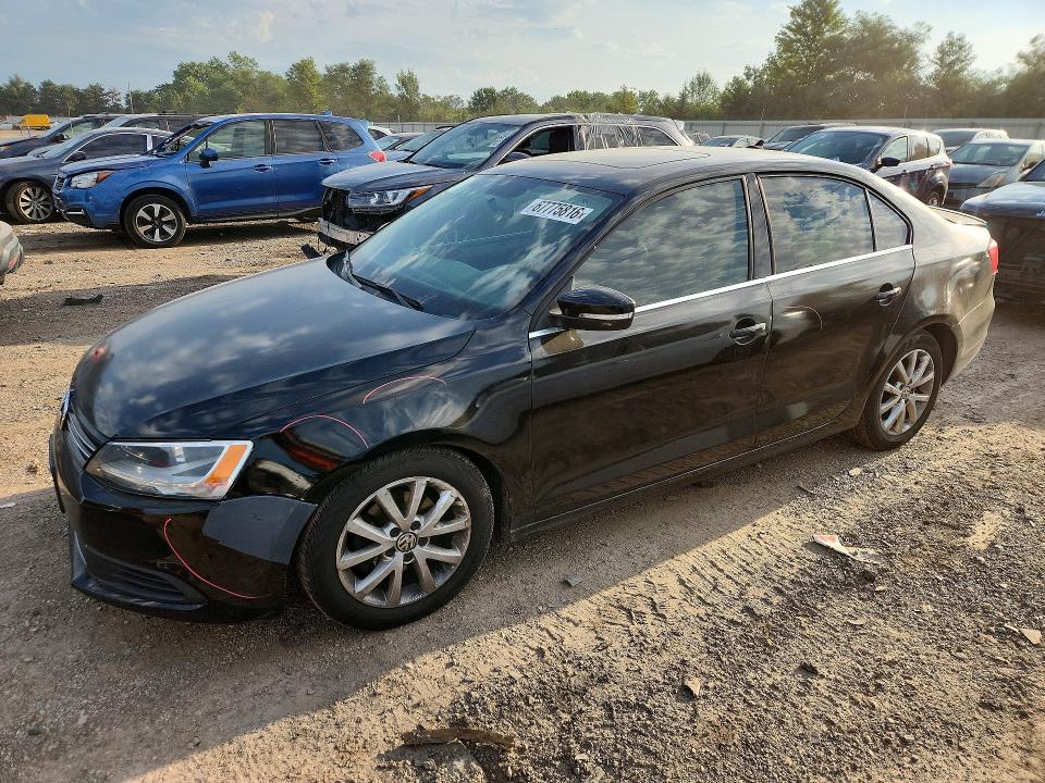 67775816 :رقم المزاد ، 3VWDP7AJ0DM450874 vin ، 2013 Volkswagen Jetta مزاد بيع