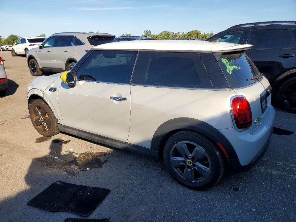 Продаж на аукціоні авто 2022 Mini Cooper, vin: WMW13DJ03N2R88045, номер лоту: 68139696