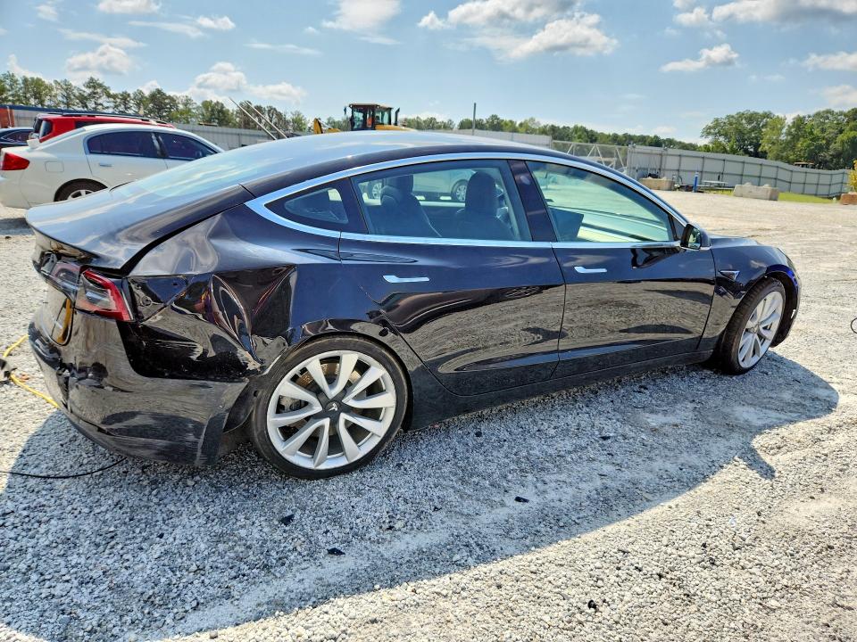 Продаж на аукціоні авто 2018 Tesla Model 3, vin: 5YJ3E1EB3JF090438, номер лоту: 69496516