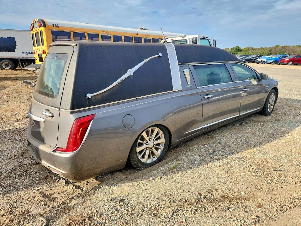 69368176 :رقم المزاد ، 2GEXG7U32J9500473 vin ، 2018 Cadillac Xts مزاد بيع