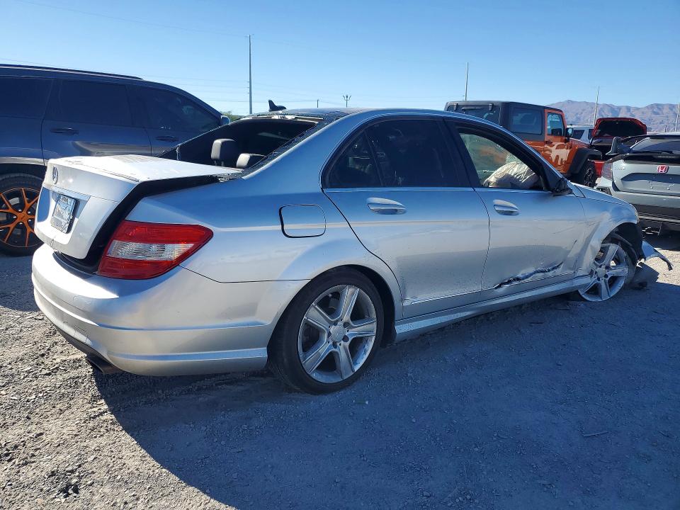 67223646 :رقم المزاد ، WDDGF5EB2AF379804 vin ، 2010 Mercedes-benz C مزاد بيع