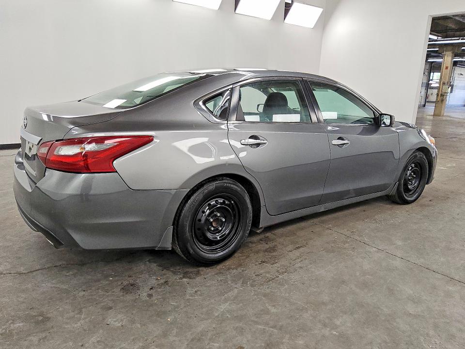 2018 Nissan Altima მანქანა იყიდება აუქციონზე, vin: 1N4AL3AP2JC139741, აუქციონის ნომერი: 67000966