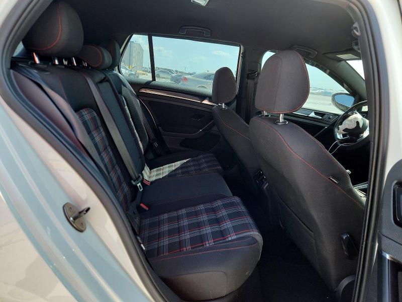 67841746 :رقم المزاد ، 3VW5T7AU1HM029147 vin ، 2017 Volkswagen Gti مزاد بيع
