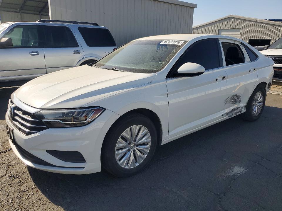 67499016 :رقم المزاد ، 3VWC57BU8KM027919 vin ، 2019 Volkswagen Jetta مزاد بيع