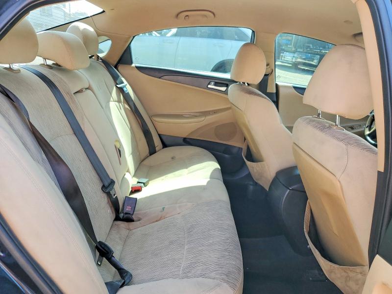 70500926 :رقم المزاد ، 5NPEB4AC7DH555696 vin ، 2013 Hyundai Sonata Gls Automatic مزاد بيع