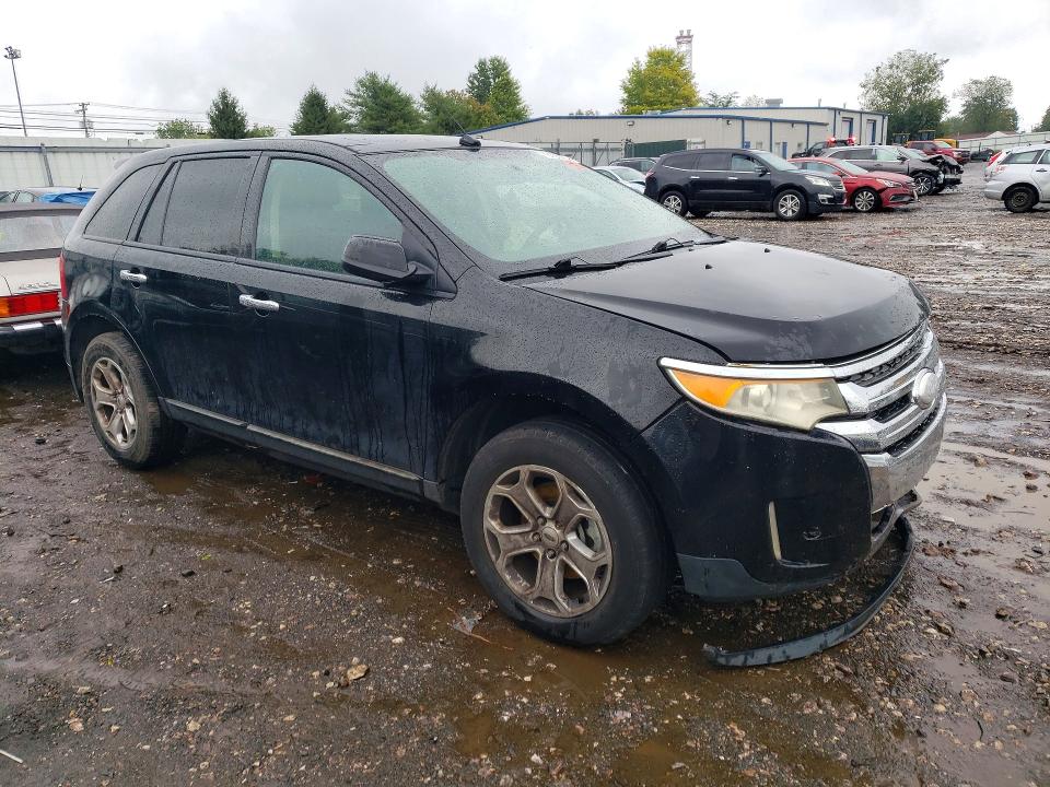 70130196 :رقم المزاد ، 2FMDK4JC3BBB50760 vin ، 2011 Ford Edge مزاد بيع
