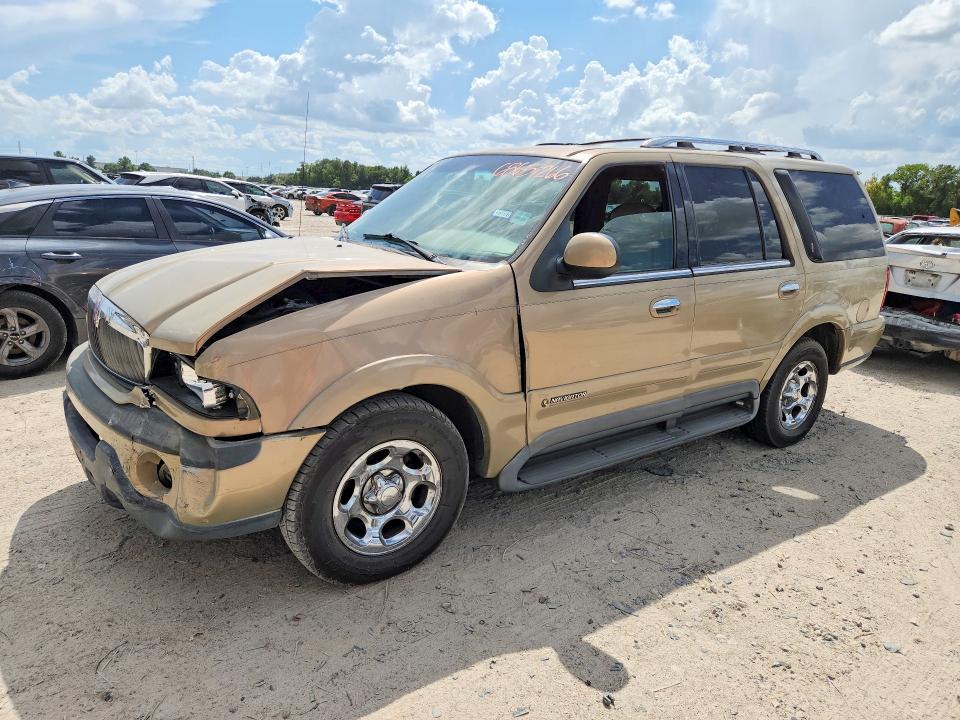 68651266 :رقم المزاد ، 5LMRU27A8XLJ31846 vin ، 1999 Lincoln Navigator مزاد بيع