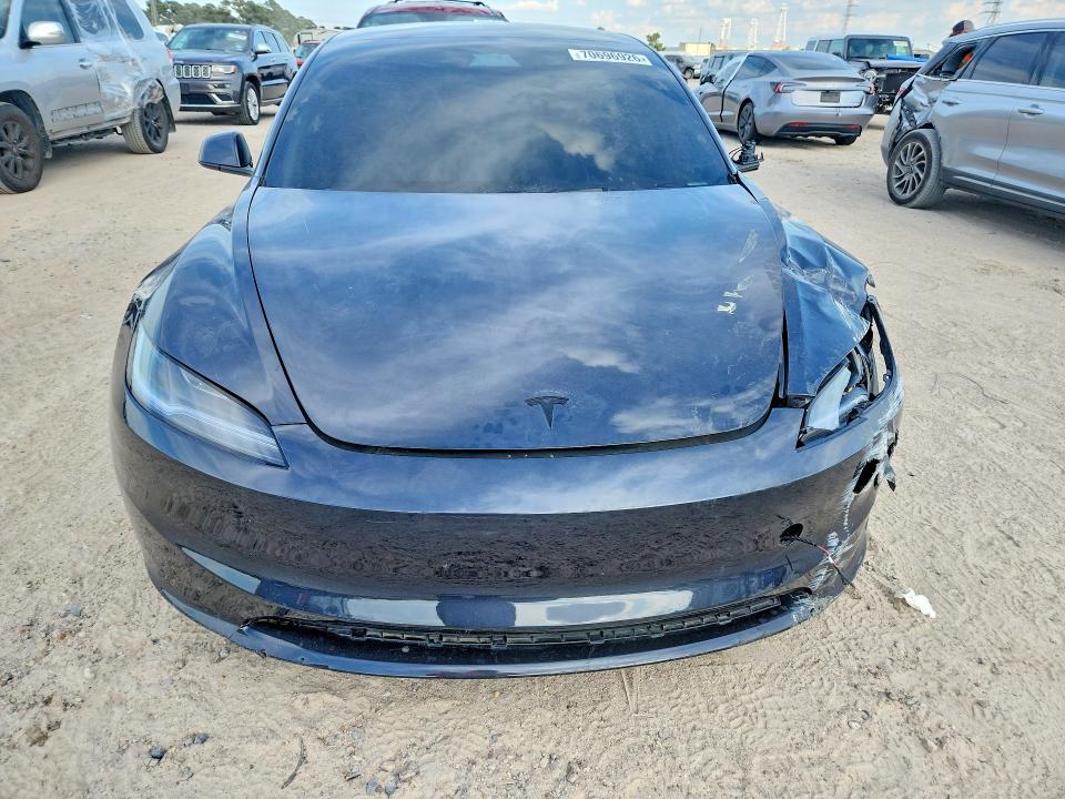 2026 Tesla Model 3 მანქანა იყიდება აუქციონზე, vin: 5YJ3E1EA6TF157981, აუქციონის ნომერი: 70696926