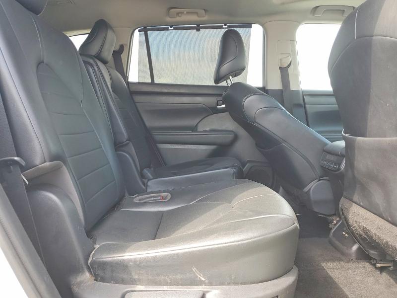 2021 Toyota Highlander მანქანა იყიდება აუქციონზე, vin: 5TDGZRBH7MS105469, აუქციონის ნომერი: 69572516