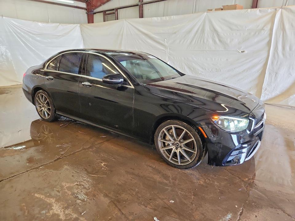 68667886 :رقم المزاد ، W1KZF8DB3MA999316 vin ، 2021 Mercedes-benz E مزاد بيع