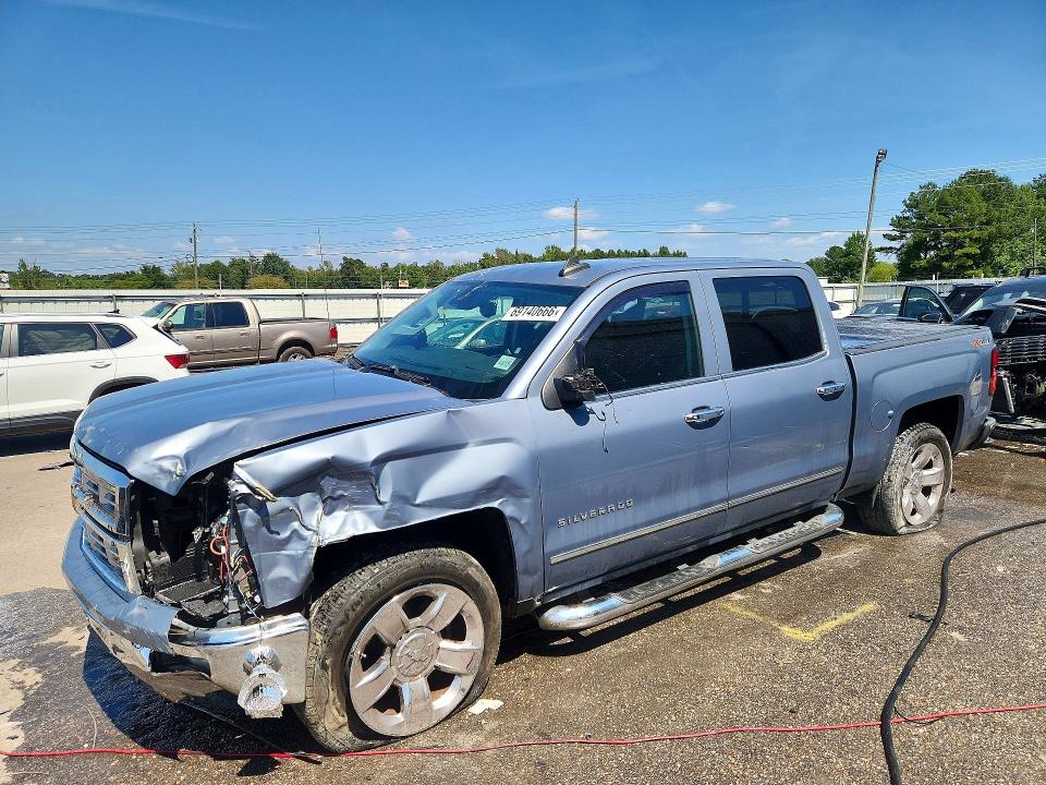 69140666 :رقم المزاد ، 3GCUKSEC8FG301789 vin ، 2015 Chevrolet Silverado مزاد بيع