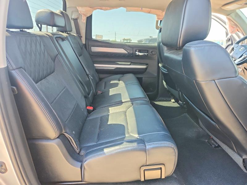 67443546 :رقم المزاد ، 5TFAW5F12GX551824 vin ، 2016 Toyota Tundra مزاد بيع