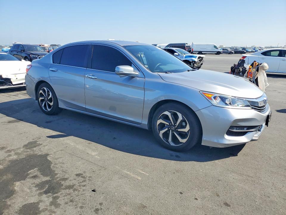 Продаж на аукціоні авто 2016 Honda Accord, vin: 1HGCR2F96GA147661, номер лоту: 70030416