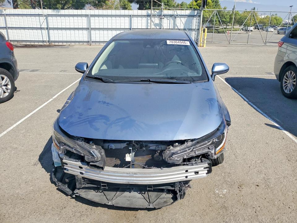 2022 Toyota Corolla მანქანა იყიდება აუქციონზე, vin: JTDEAMDE0NJ051600, აუქციონის ნომერი: 70304946