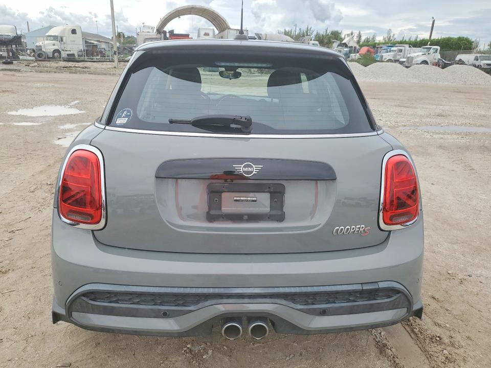 Продажа на аукционе авто 2022 Mini Cooper, vin: WMW53DK0XN2R86485, номер лота: 70129486
