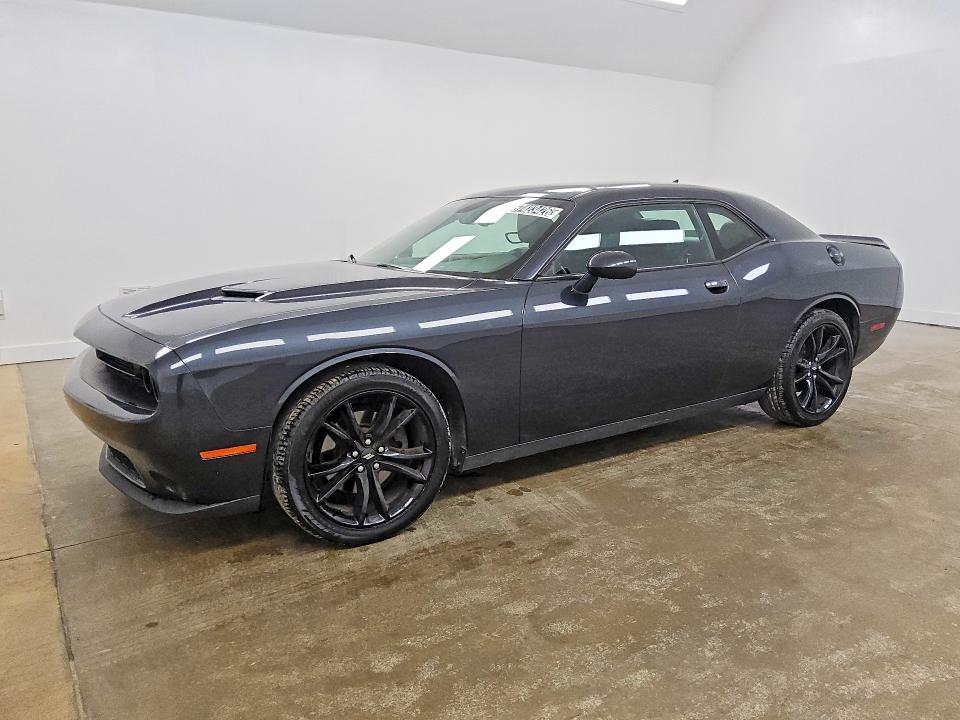 Auction sale of the 2018 Dodge Challenger, vin: 2C3CDZAG1JH339322, lot number: 67423426