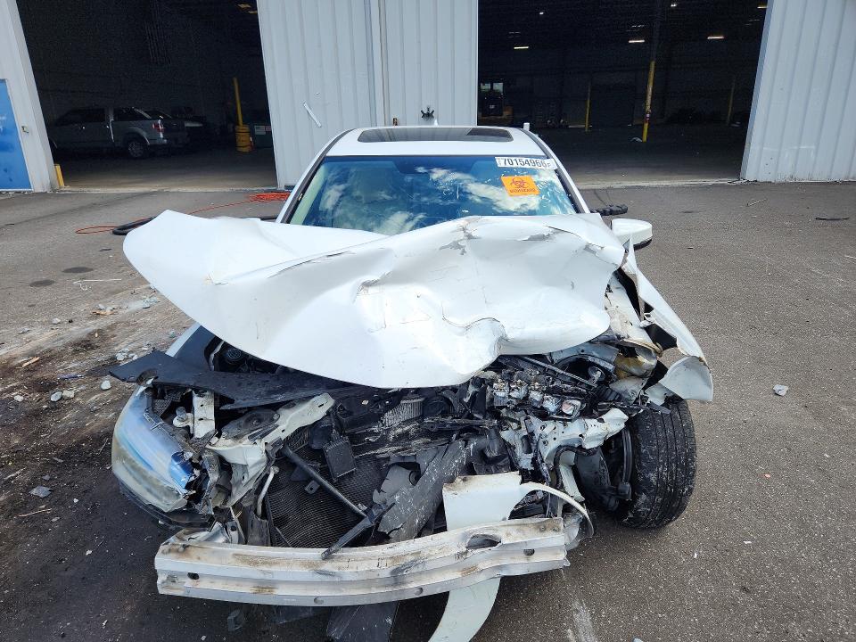 Продажа на аукционе авто 2018 Acura Tlx, vin: 19UUB1F33JA009307, номер лота: 70154966