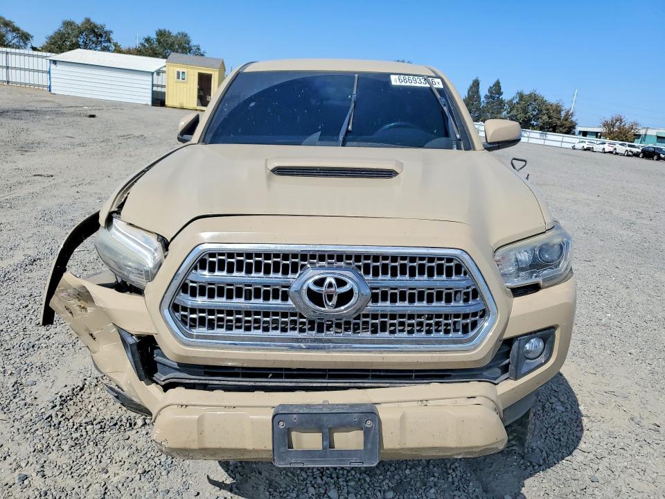 68693336 :رقم المزاد ، 3TMDZ5BN2GM008671 vin ، 2016 Toyota Tacoma مزاد بيع