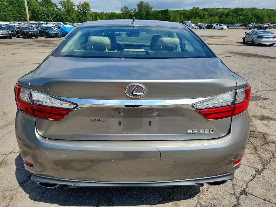 67454796 :رقم المزاد ، 58ABK1GG8HU056630 vin ، 2017 Lexus Es مزاد بيع