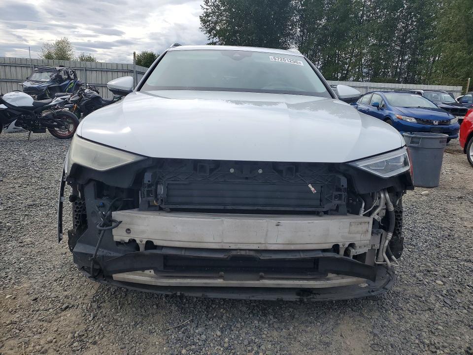 Aukcja sprzedaży 2019 Audi E-tron, vin: WA1VAAGE1KB025002, numer aukcji: 67201296