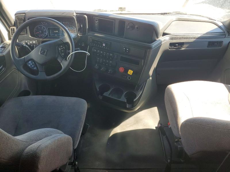 70550646 :رقم المزاد ، 3HSDZAPR7NN589295 vin ، 2022 International Lt625 مزاد بيع