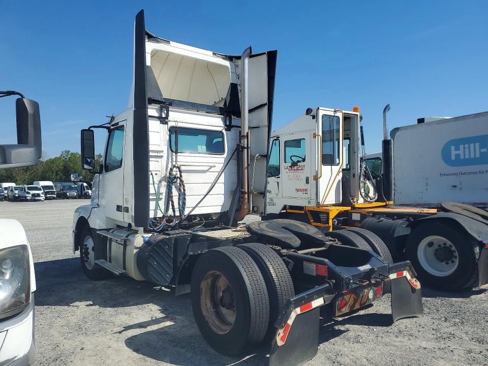 2018 Volvo Vnl მანქანა იყიდება აუქციონზე, vin: 4V4N39TG0JN892432, აუქციონის ნომერი: 69940056