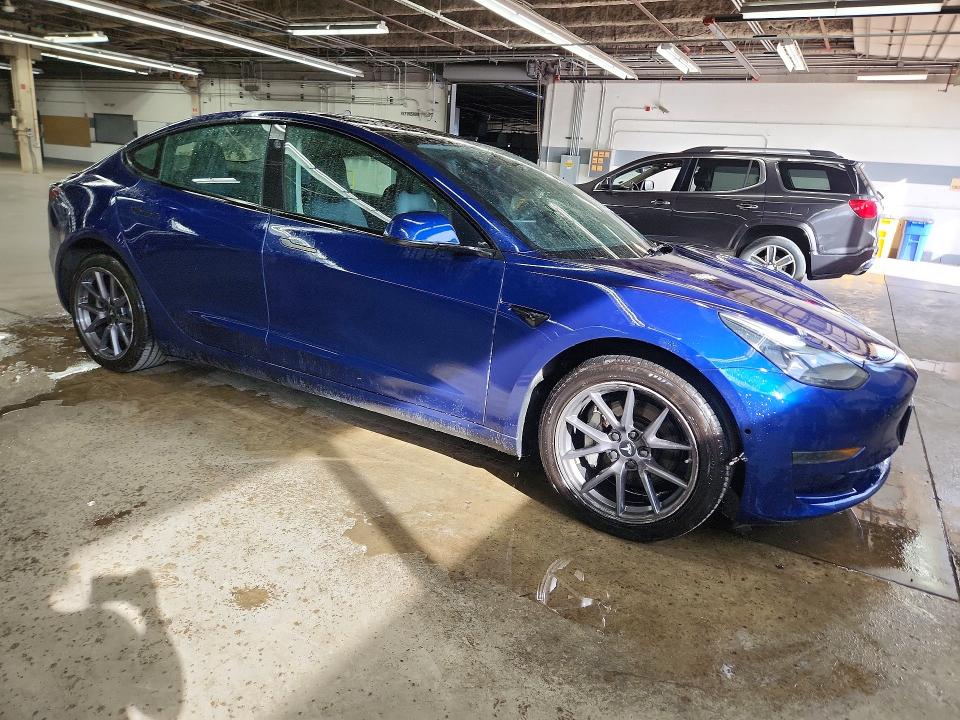 68685096 :رقم المزاد ، 5YJ3E1EA4NF289236 vin ، 2022 Tesla Model 3 مزاد بيع