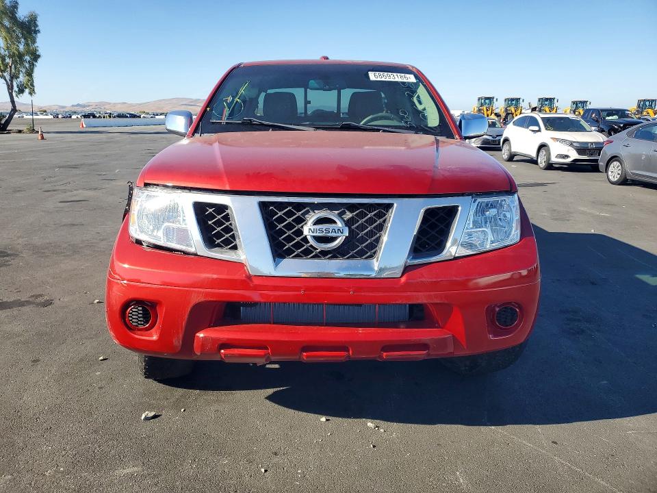 68693186 :رقم المزاد ، 1N6AD0ER4FN768329 vin ، 2015 Nissan Frontier مزاد بيع