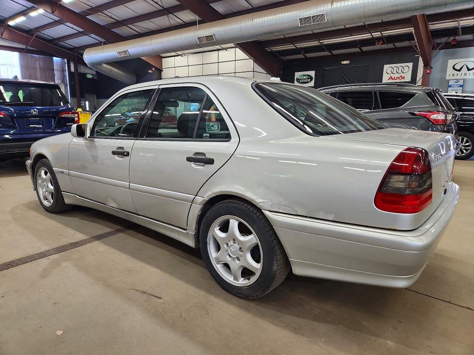 2000 Mercedes-benz C მანქანა იყიდება აუქციონზე, vin: WDBHA24G8YA859909        , აუქციონის ნომერი: 69305366