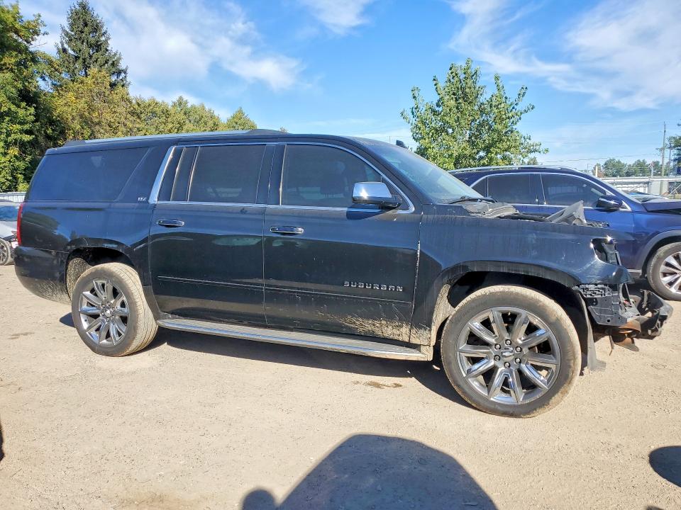 2016 Chevrolet Suburban მანქანა იყიდება აუქციონზე, vin: 1GNSKJKC9GR163792, აუქციონის ნომერი: 68936036