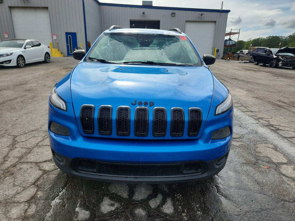 2017 Jeep Cherokee მანქანა იყიდება აუქციონზე, vin: 1C4PJMAB5HW589025, აუქციონის ნომერი: 68279076