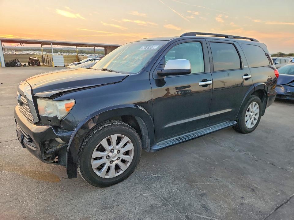 70085876 :رقم المزاد ، 5TDYY5G18GS063510 vin ، 2016 Toyota Sequoia مزاد بيع