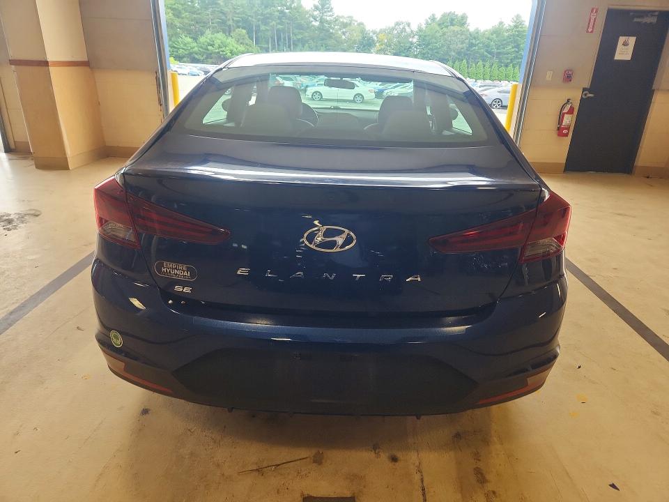 66690716 :رقم المزاد ، 5NPD74LF2KH481668 vin ، 2019 Hyundai Elantra مزاد بيع