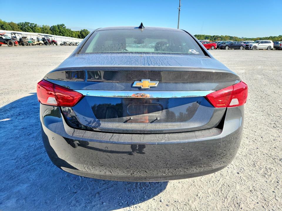70810026 :رقم المزاد ، 1G1115SL3FU136218 vin ، 2015 Chevrolet Impala مزاد بيع