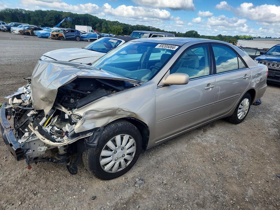 2006 Toyota Camry მანქანა იყიდება აუქციონზე, vin: 4T1BE32K56U721406, აუქციონის ნომერი: 69205066