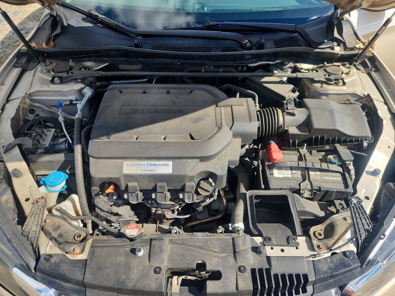 Auction sale of the 2014 Honda Accord, vin: 1HGCR3F88EA026690, lot number: 69720036