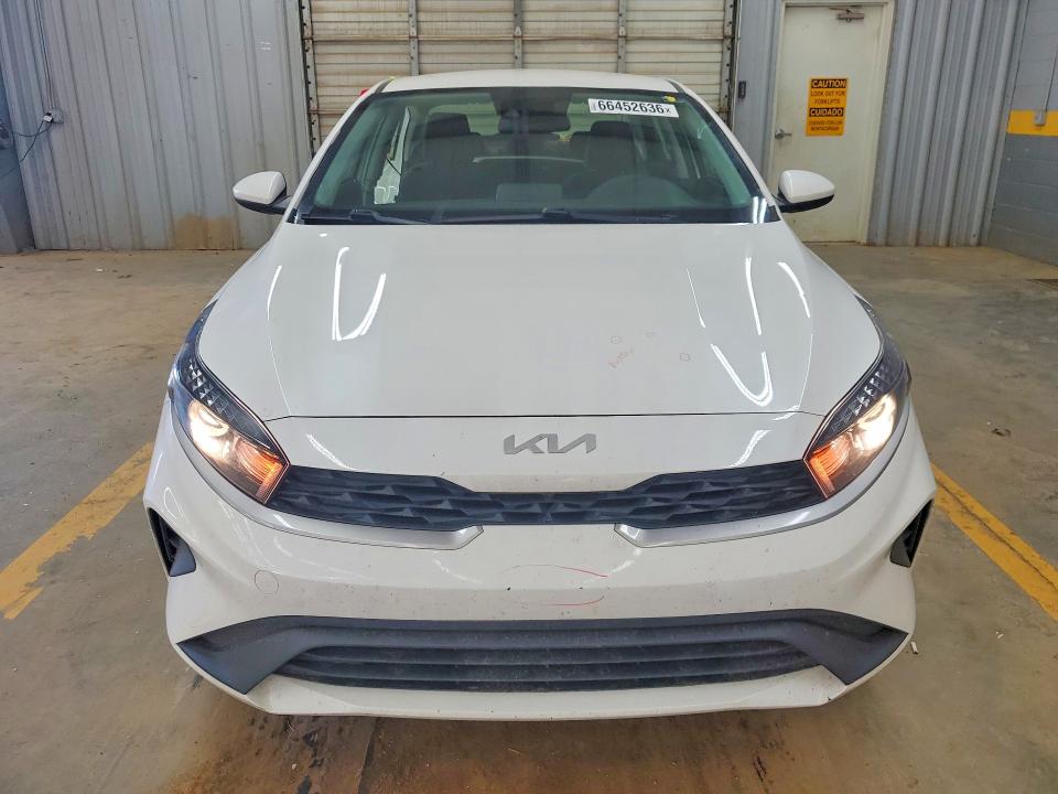 66452636 :رقم المزاد ، 3KPF24AD9NE437636 vin ، 2022 Kia Forte مزاد بيع