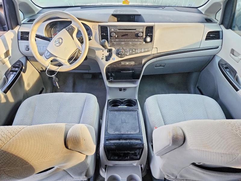 66984056 :رقم المزاد ، 5TDKK3DCXES525452 vin ، 2014 Toyota Sienna مزاد بيع
